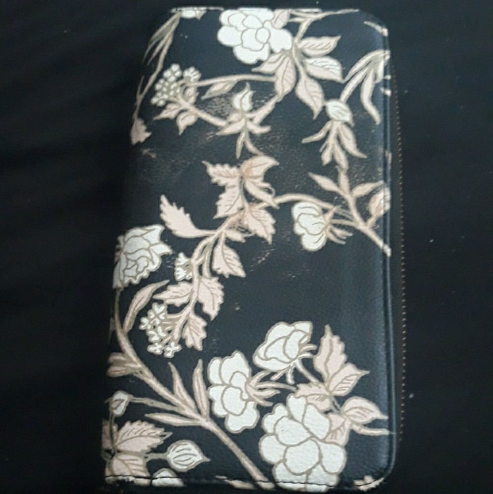 A vintage handbag